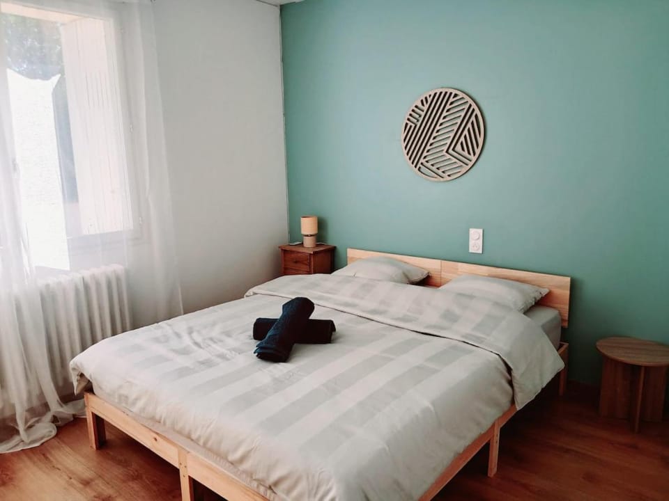 Maison spacieuse avec 4 chambres, 2 salles de bain - Wi-Fi Villa in Bourgogne-Franche-Comté