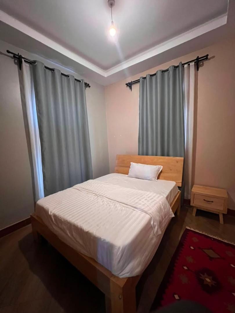 Rebecca Cottages 2 and 3 Bedroom Bed and Breakfast in Uganda