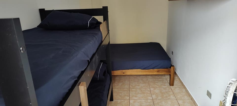 Bed, Photo of the whole room, bunk bed