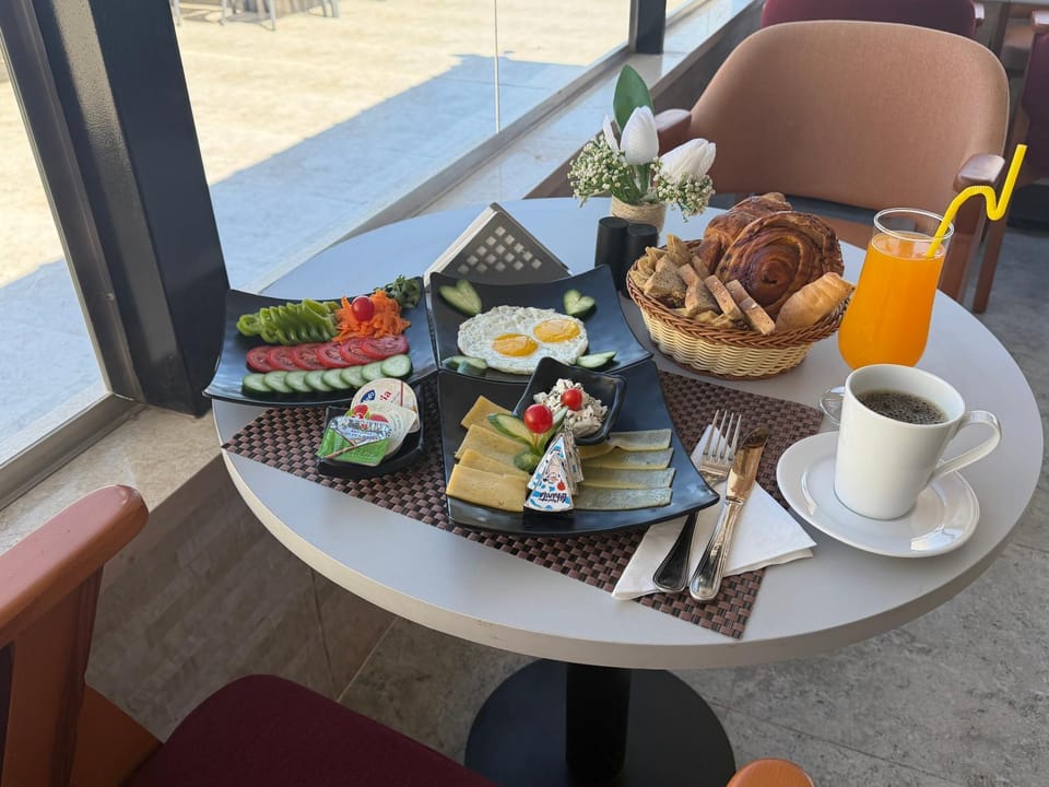 Breakfast