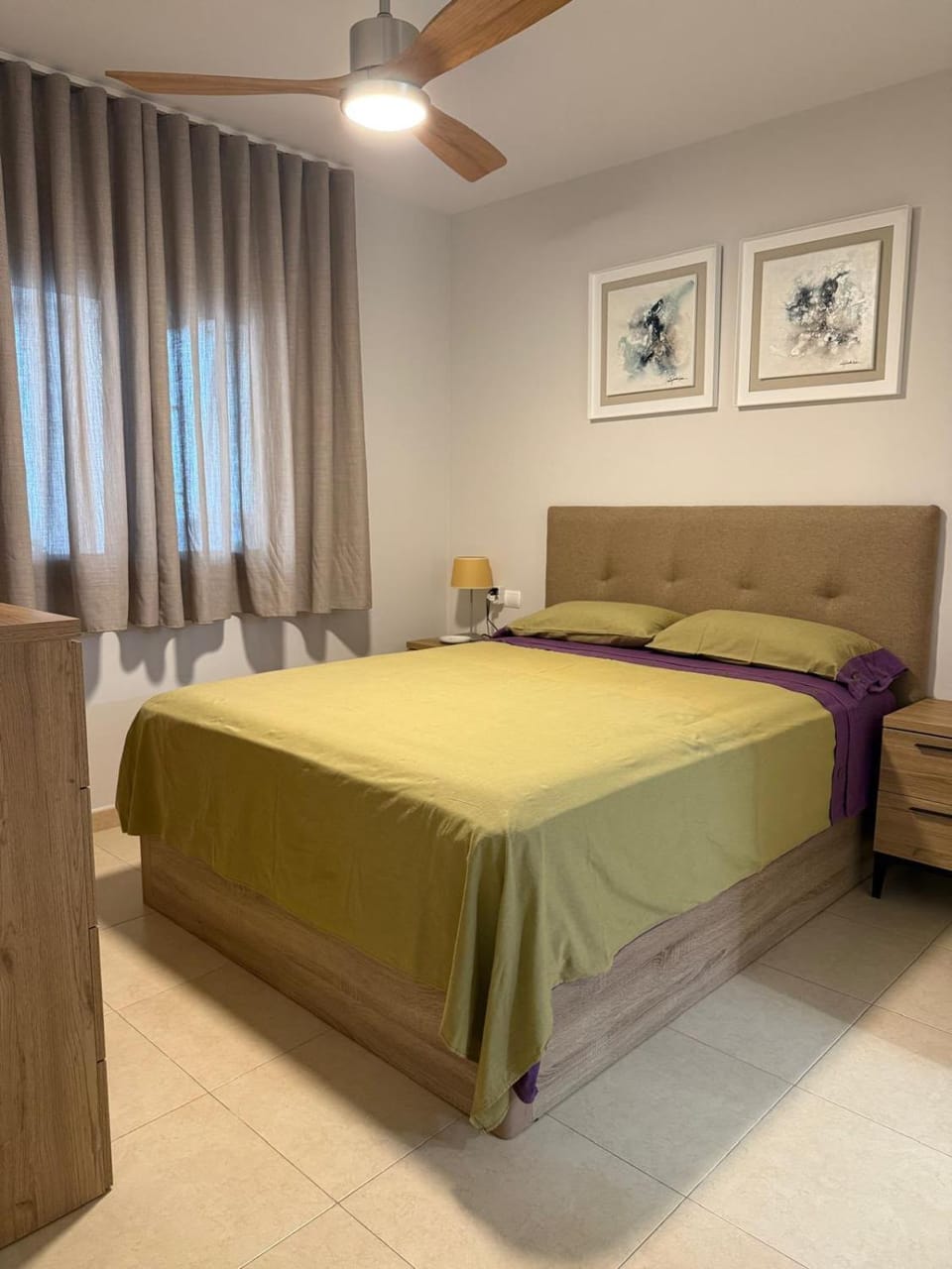 Bedroom, air conditioner