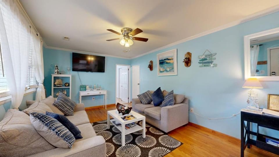 The Ocean Rancher - 40 Woodland Ave House in Ocean View
