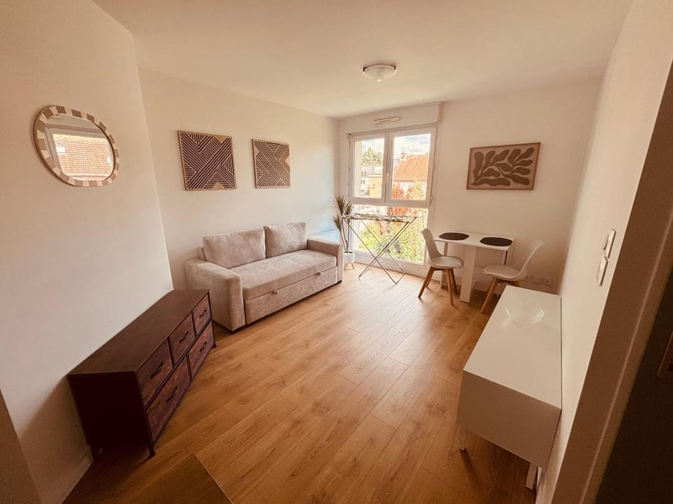 Le Robespierre – Élégance au cœur d’Arras Apartment in Arras