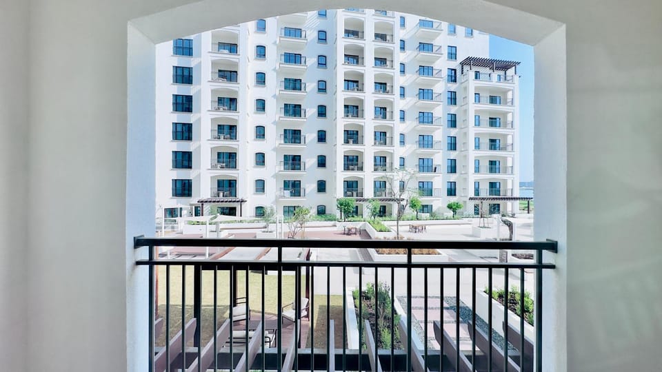 Property building, View (from property/room)