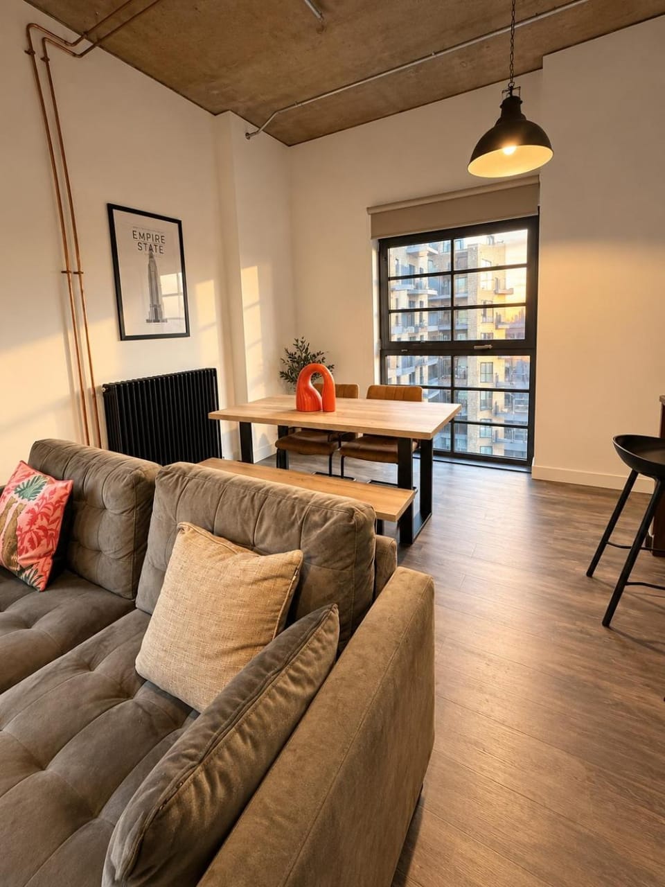 Wembley Skyline Loft Private Terrace & Rooftop Apartment in Wembley