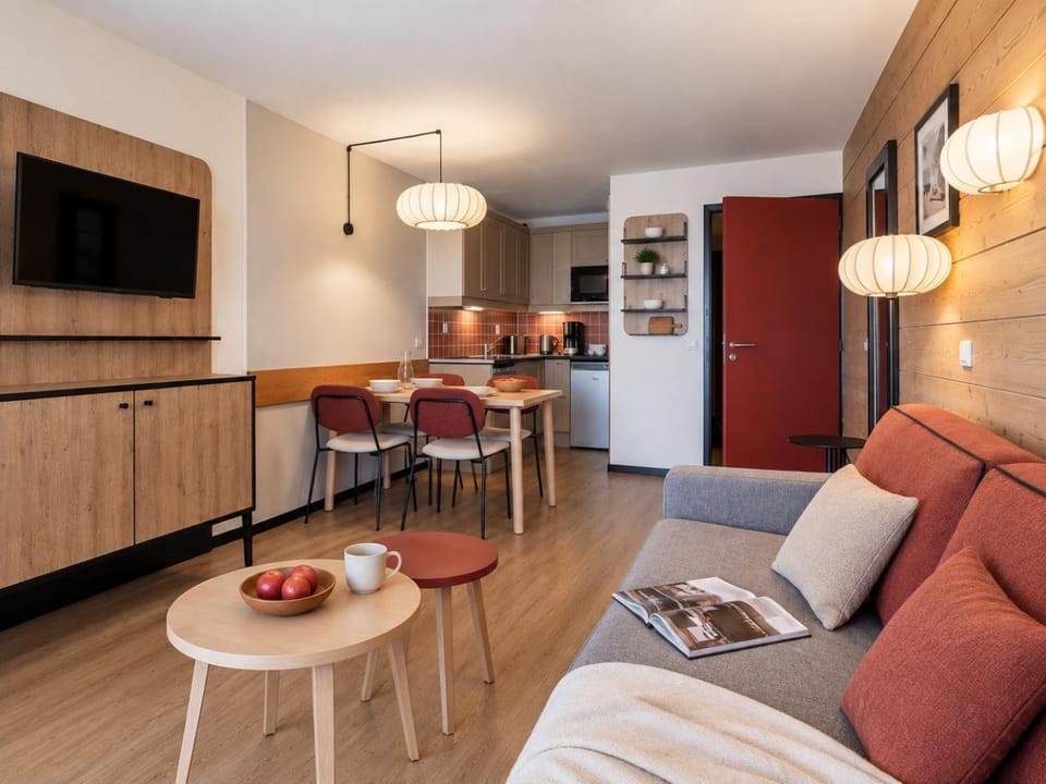TV and multimedia, Kitchen or kitchenette, Seating area, Dining area