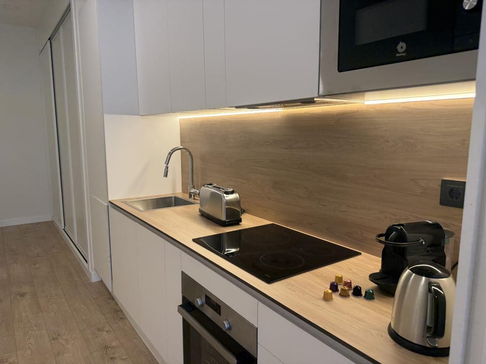 Kitchen or kitchenette