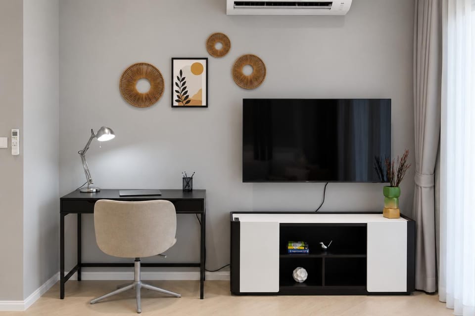 Legendary 1BR Pool Access Private Terrace Apartment in Choeng Thale