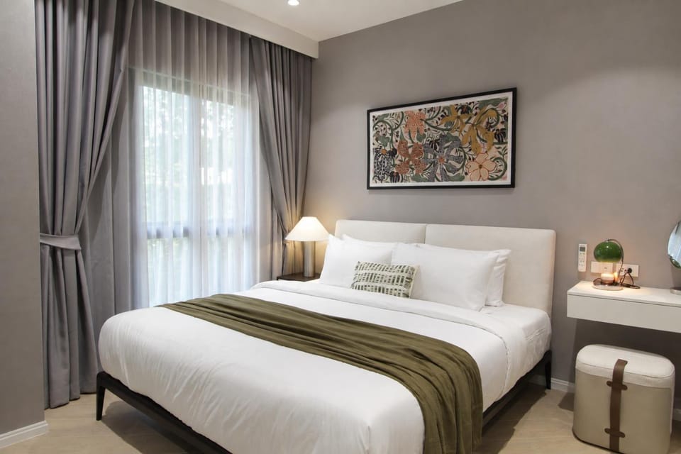 Legendary 1BR Pool Access Private Terrace Apartment in Choeng Thale