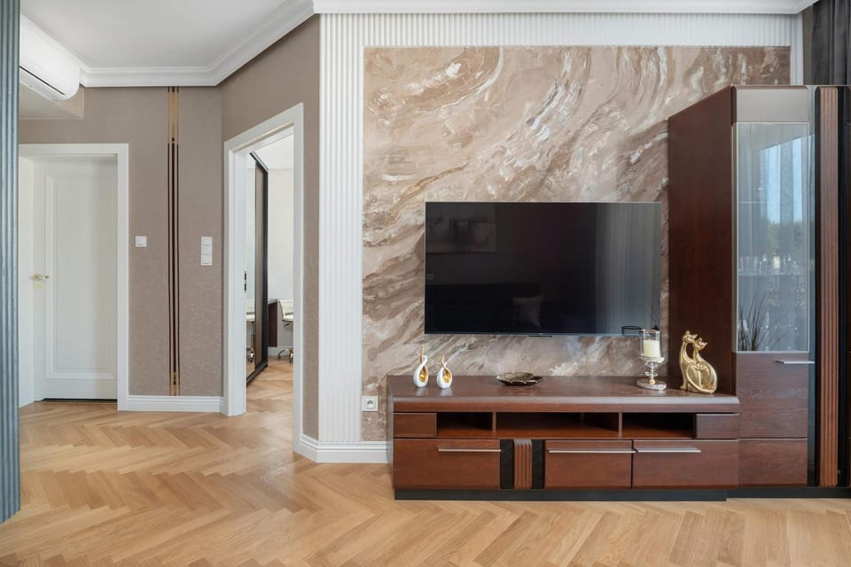 TV and multimedia, wardrobe