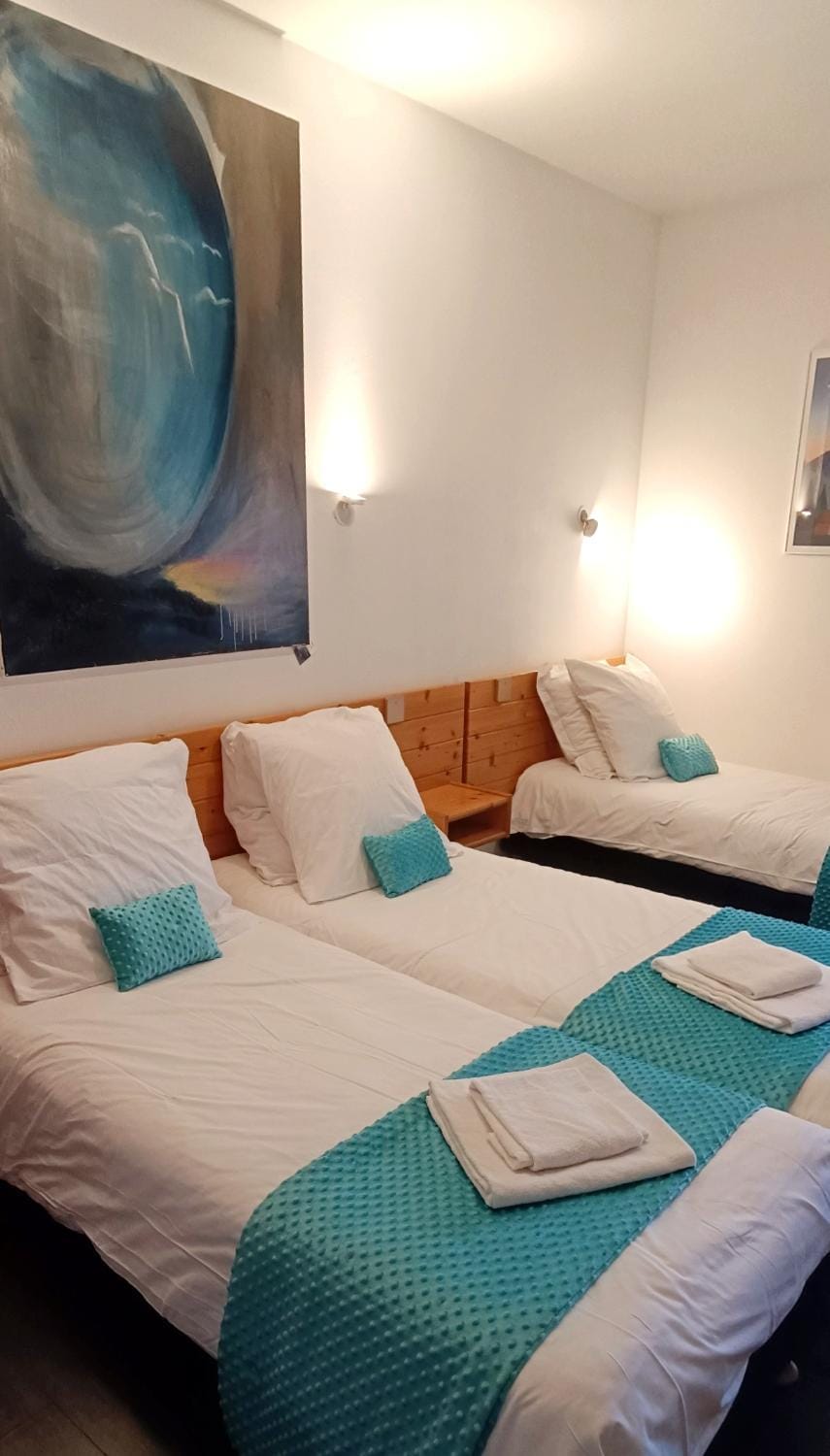 Bed, Photo of the whole room
