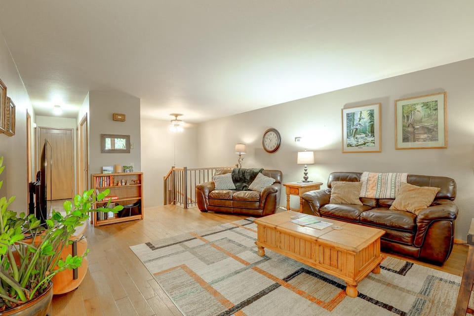 Riverfront Group Getaway Near Glacier NP House in Columbia Falls