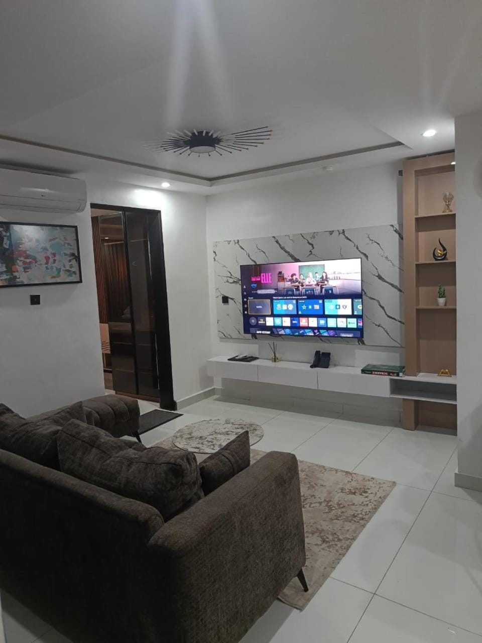 TV and multimedia, Living room, Seating area