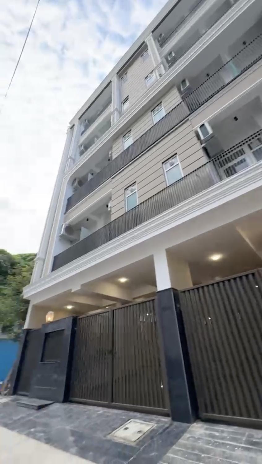 Property building, Balcony/Terrace
