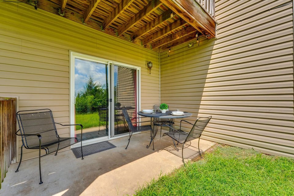 Branson Condo Near Shows, Dining & Table Rock Lake House in Branson