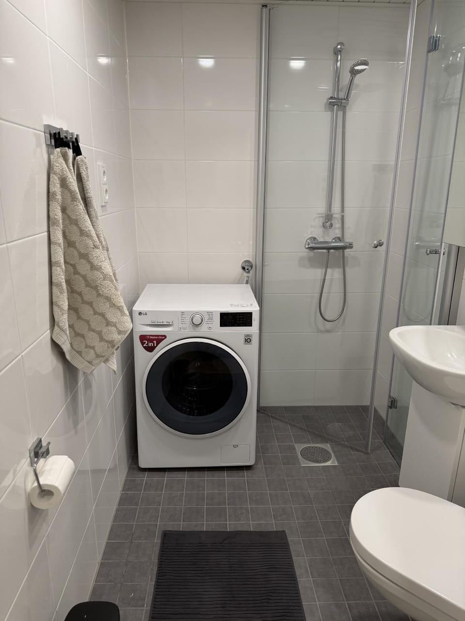 Shower, Toilet, washing machine