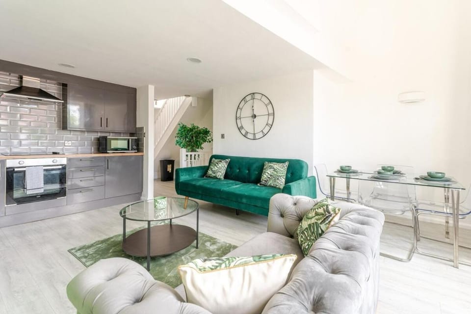 Central Bristol Flat wFree Parking WiFi Apartment in Bristol