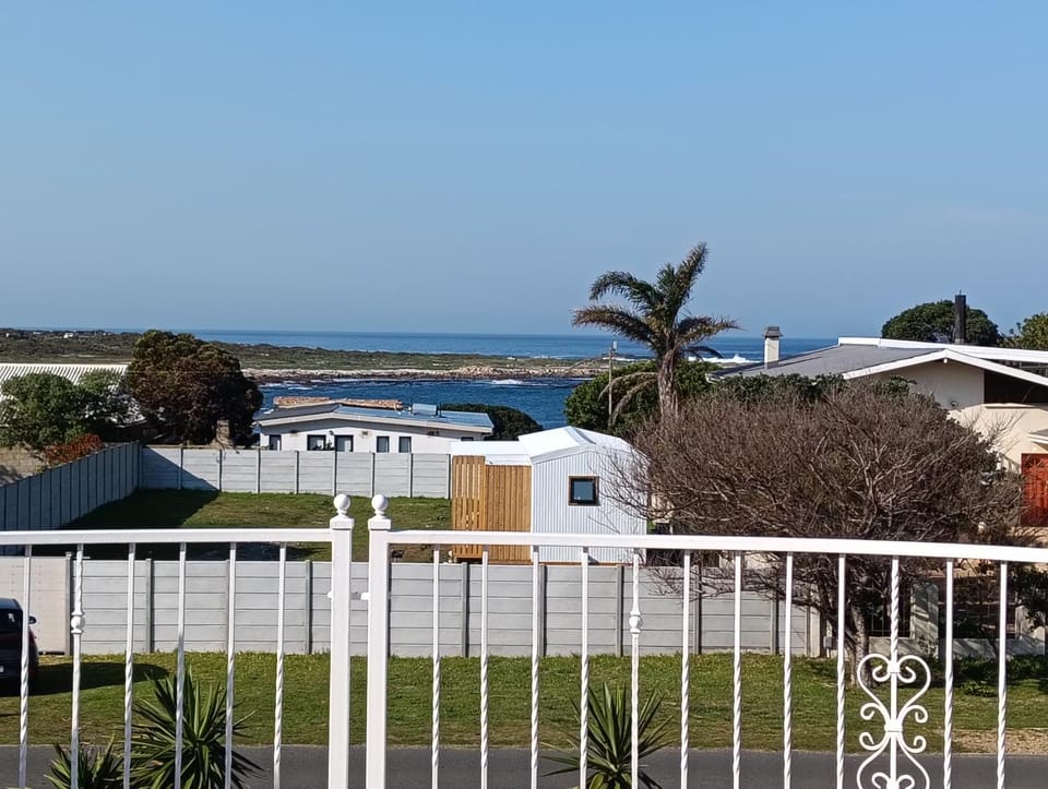 Bayt Taybutha Vacation rental in Hermanus