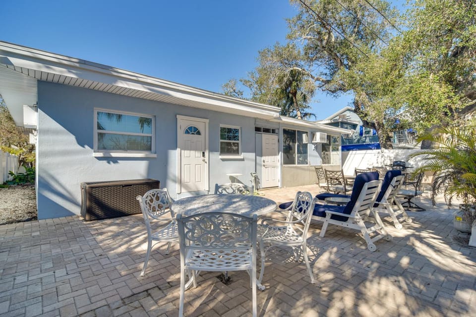 3-Unit Group Getaway! Steps to Indian Rocks Beach House in Indian Rocks Beach