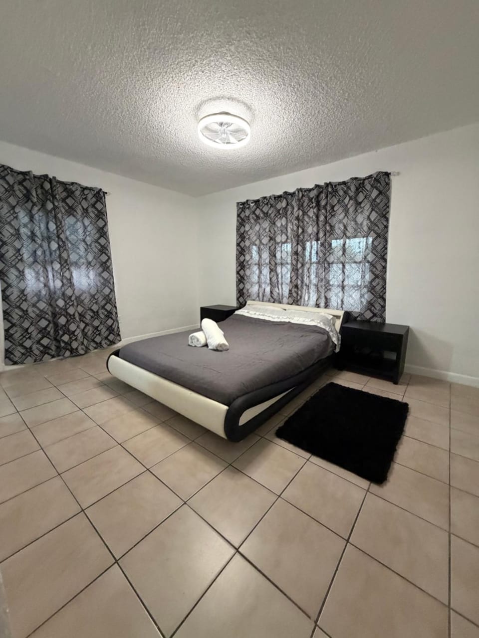 Casita con piscina a 5 min de aeropuerto de Miami House in Miami Springs