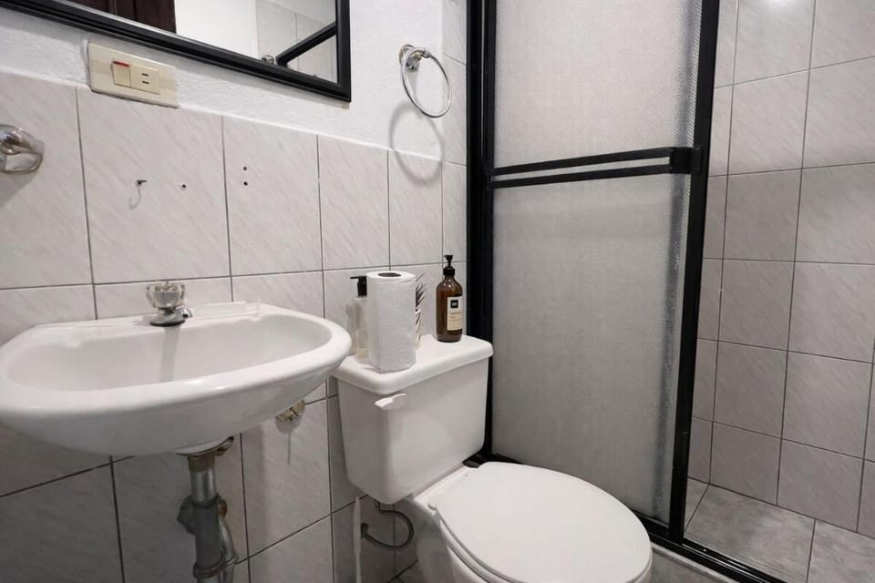 Colonial Retreat in Cuenca by the Tomebamba Apartment in Cuenca