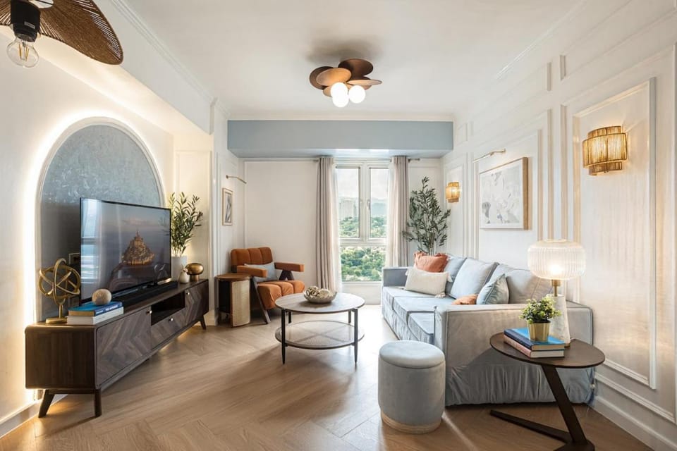 Communal lounge/ TV room, TV and multimedia, Living room, Seating area, Evening entertainment