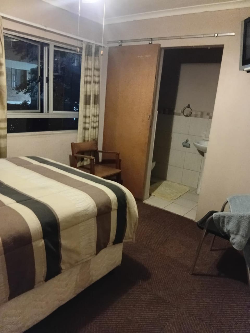 New Rand Hotel Bed and Breakfast in Durban