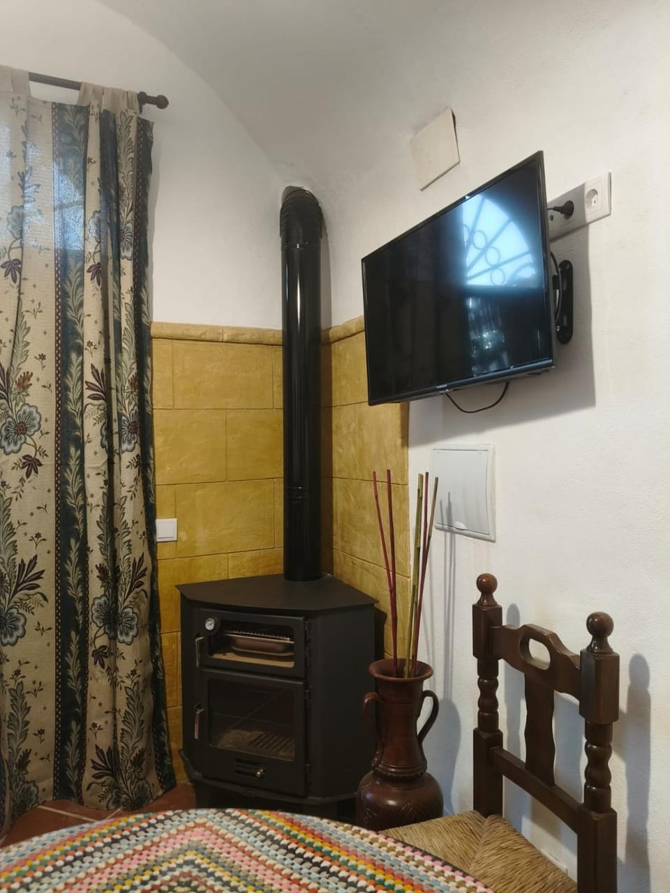 TV and multimedia, fireplace