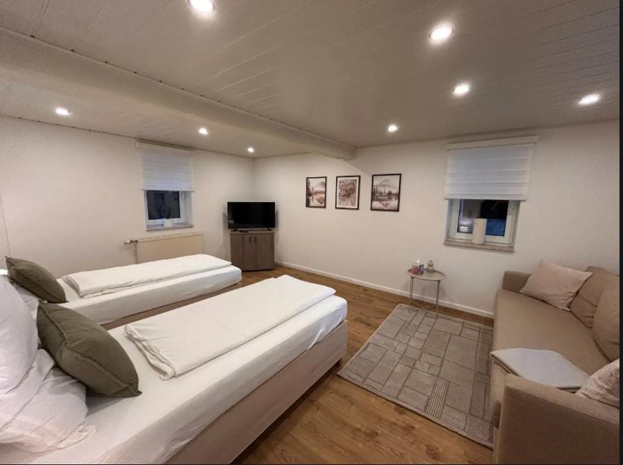 Living room, Bedroom