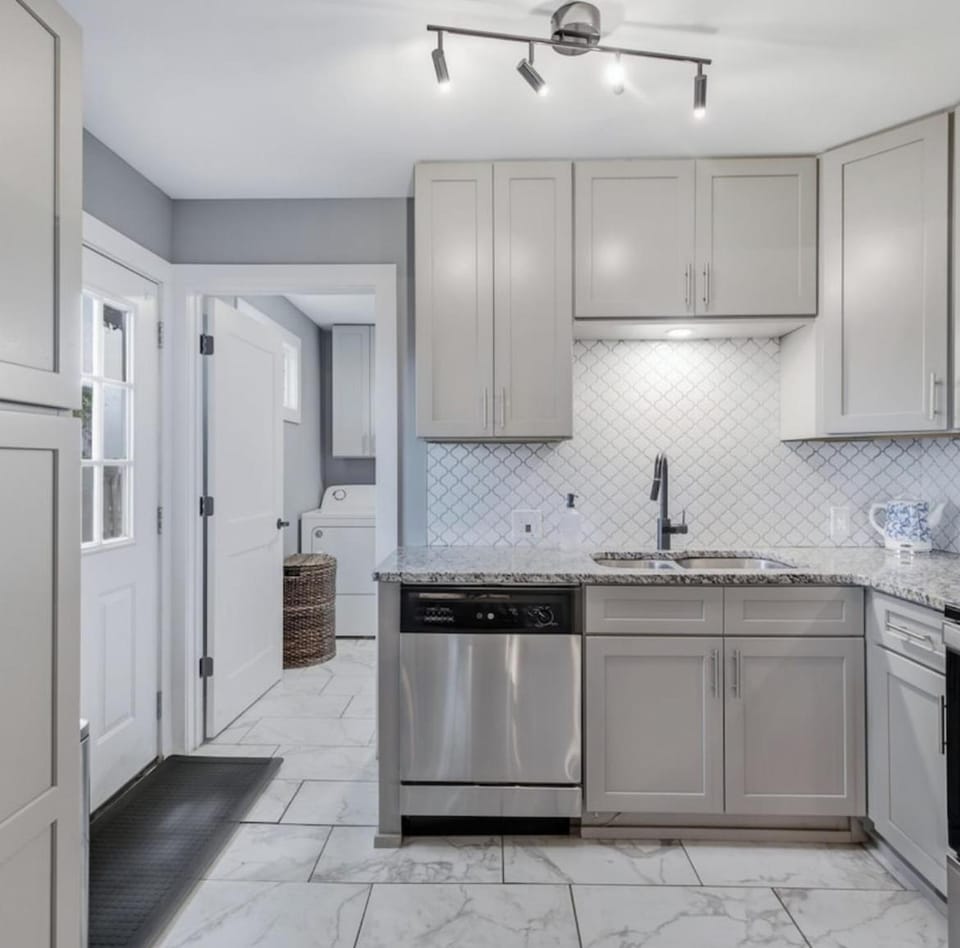 Updated 3BR Home Minutes from Historic Wilmington House in Wilmington