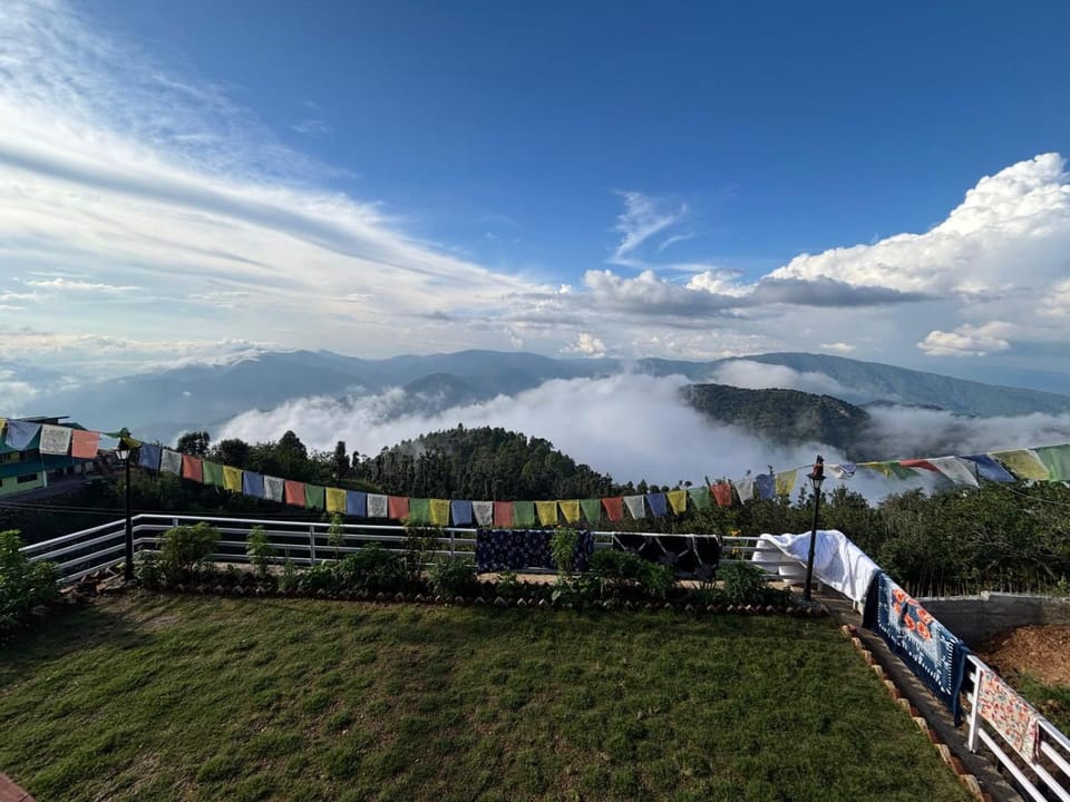 Lumoro Villa Mukteshwar Vacation rental in Uttarakhand