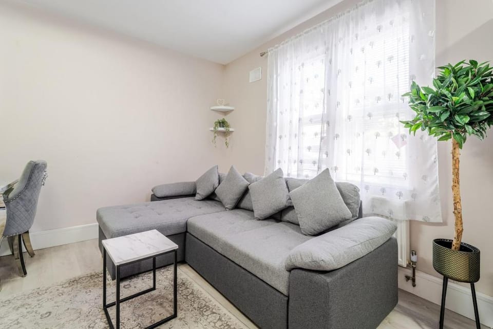 Spacious 1 Bed Apartment in Whitehall Bristol Apartment in Bristol