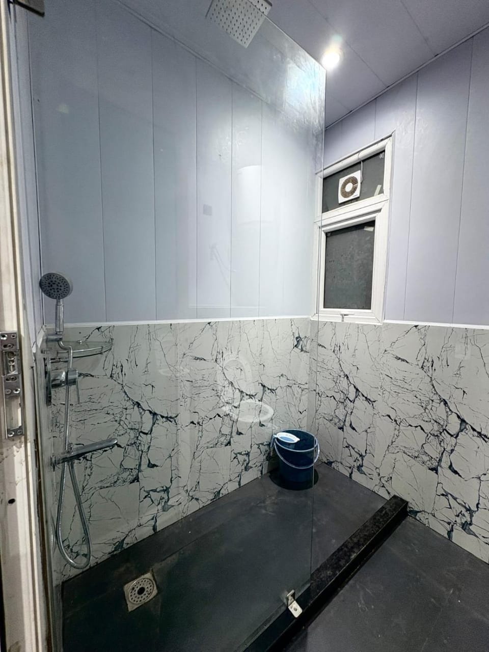 Entirely yours, 1BHK luxury apartment near Medanta Hospital Apartment in Gurugram