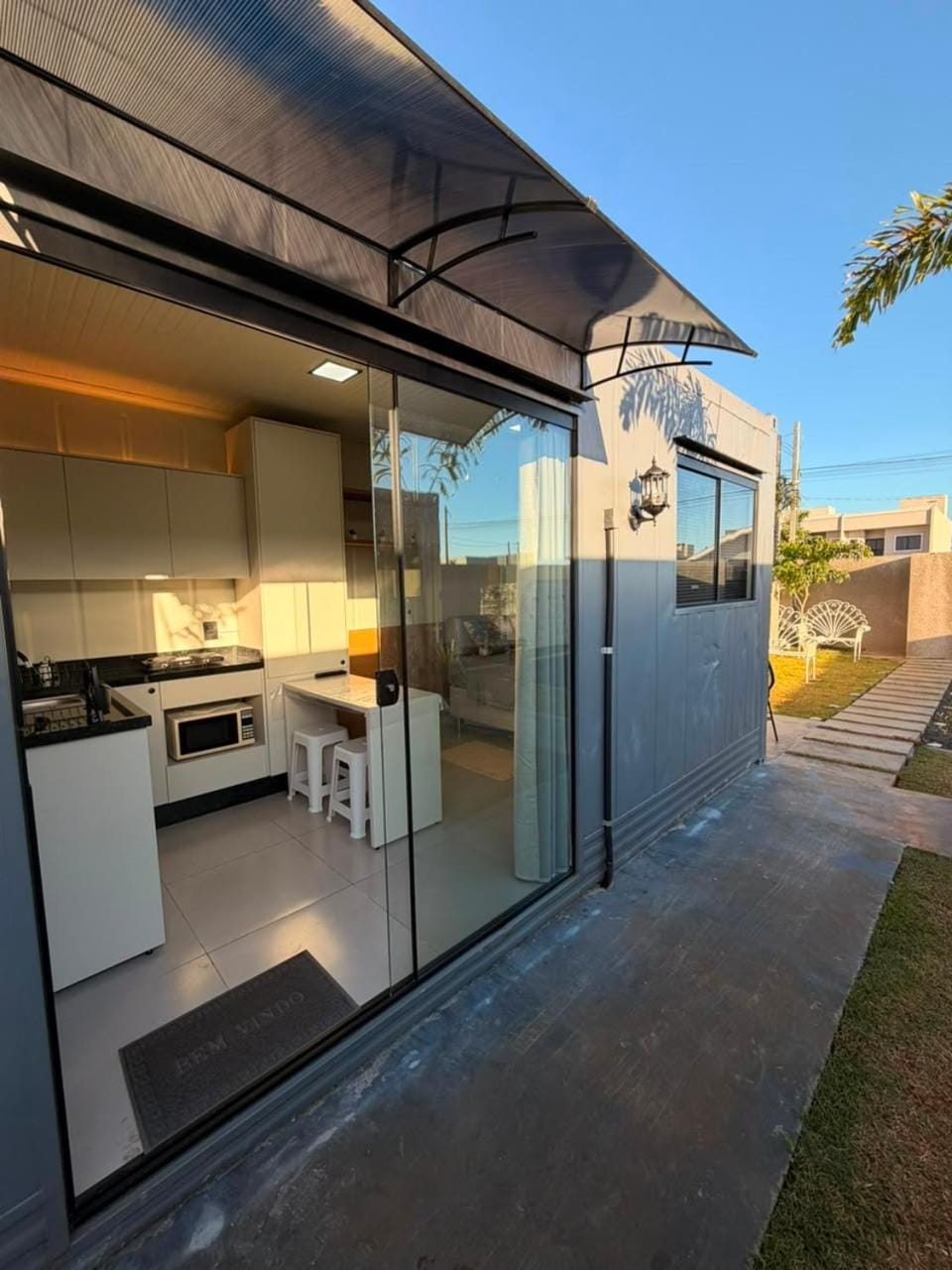 Dining area, pet friendly