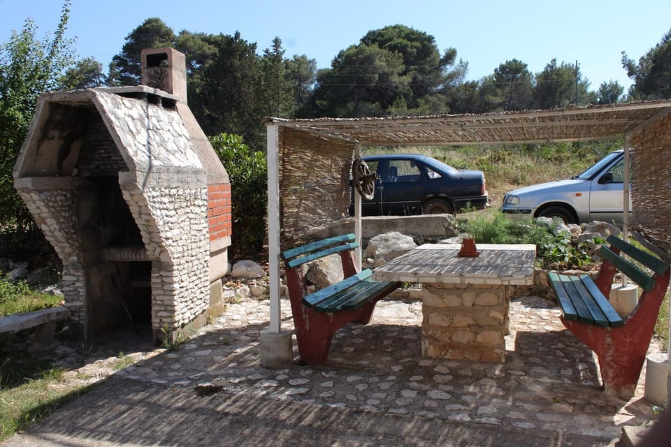 Location, children, Family