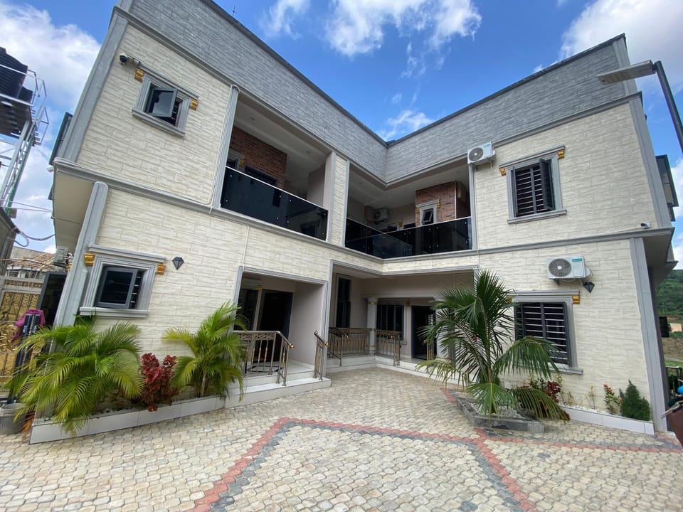 2 Bedroom Fully Furnished Apartment Apartment in Abuja
