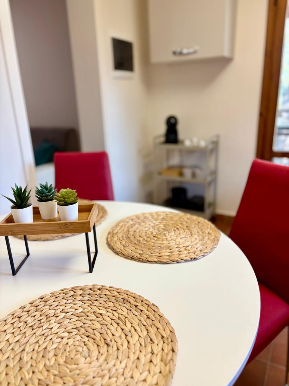 Coffee/tea facilities, Dining area