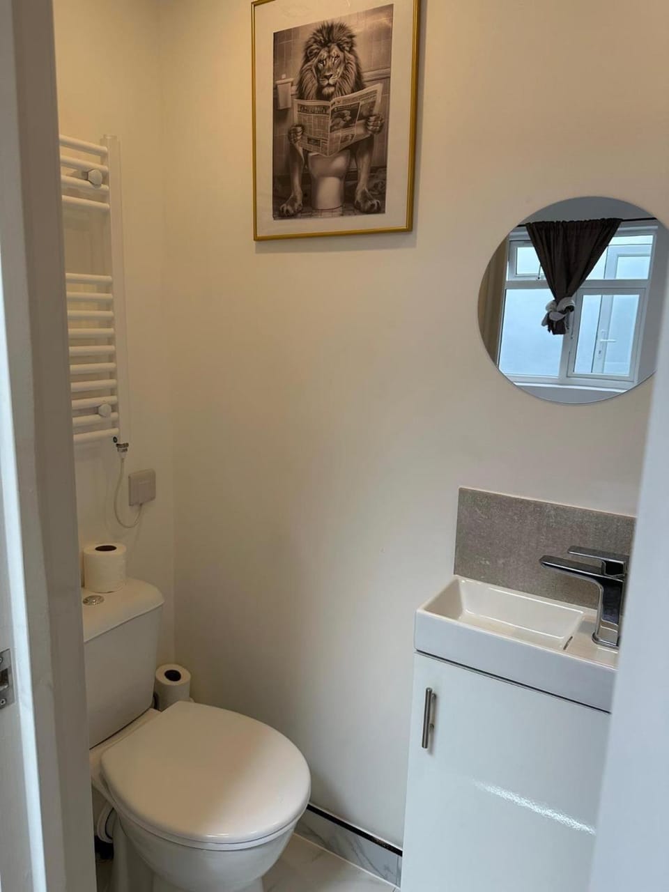 Studio Sleeps 2 near Elephant & Castle Apartment in London Borough of Southwark