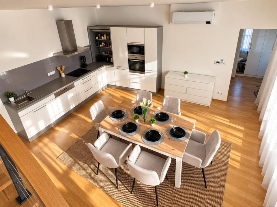 Kitchen or kitchenette, Dining area, Food, oven, stove