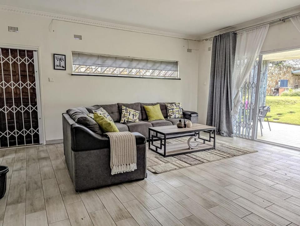 Manresa Gardens House in Harare