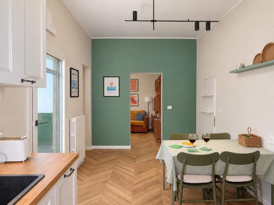 Kitchen or kitchenette, Living room, Dining area