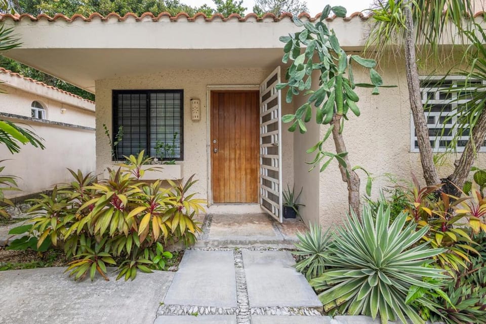 Relaxing apt in privileged Puerto Aventuras area Apartment in Puerto Aventuras