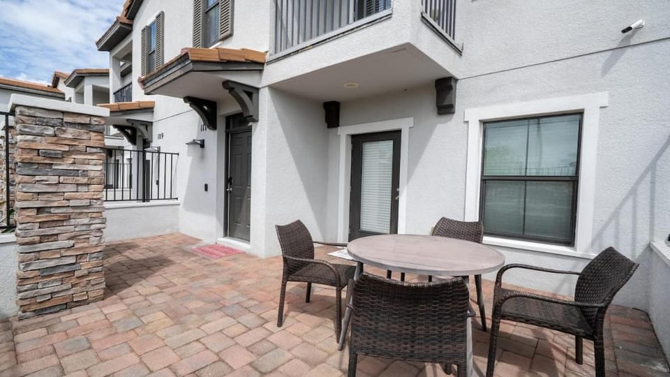 2BR Balmoral Resort Sleeps 6 Near Legoland House in Haines City