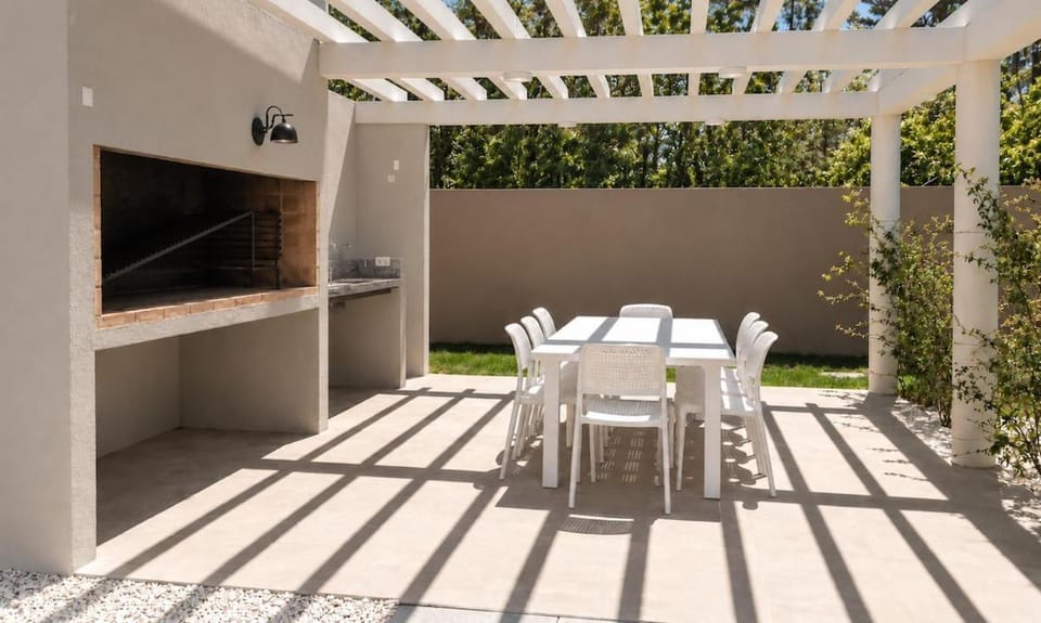 Apartamento Piso 9 en Edificio Stradivarius, Punta del Este Apartment in Punta del Este