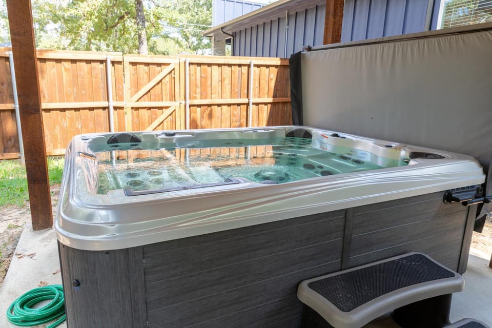Natural landscape, Hot Tub