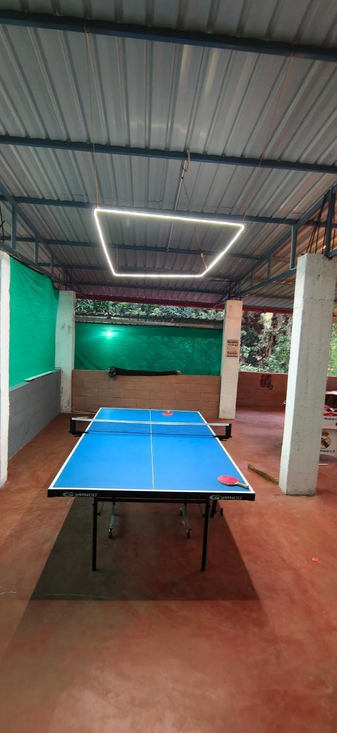 Restaurant/places to eat, Game Room