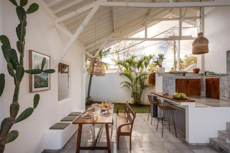 3BR Garden Villa with Expansive Pool in Bingin Villa in Bali