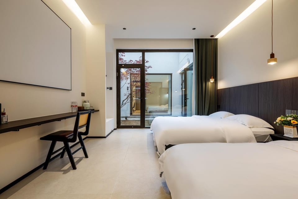 Bed, Coffee/tea facilities, Photo of the whole room, Bedroom