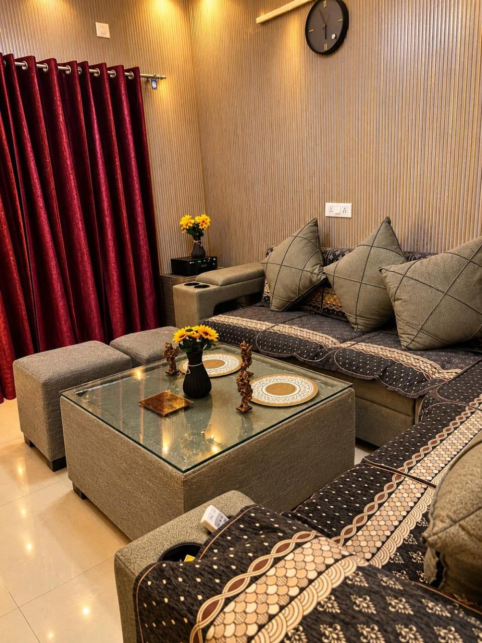 Living room, Seating area