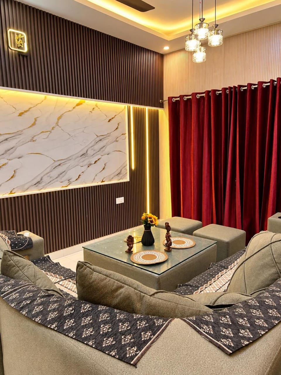 Living room, Seating area